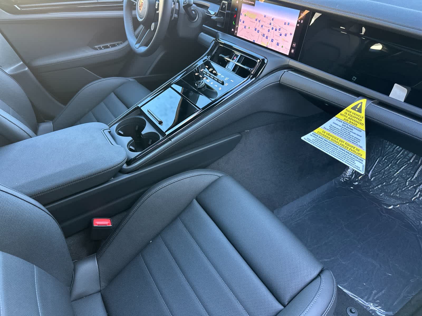 Thumbnail: 2026 Porsche Panamera - 17