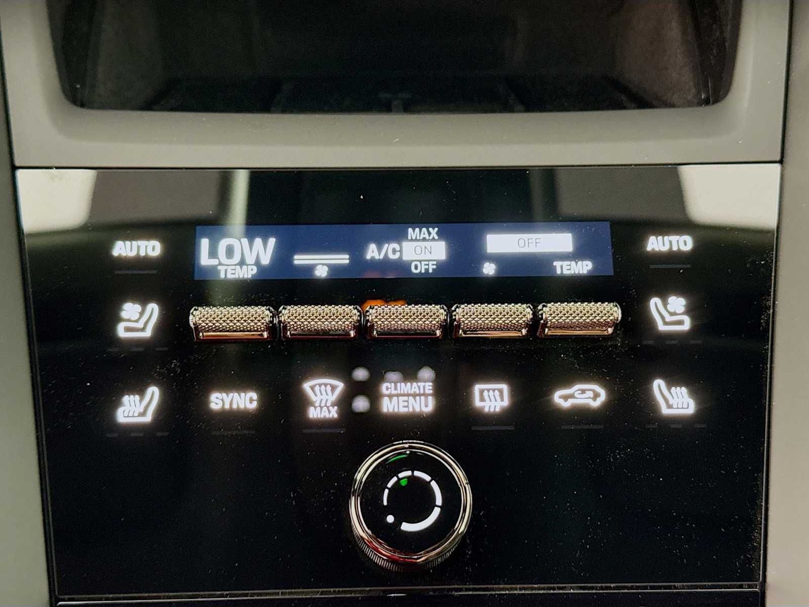 Thumbnail: 2025 Porsche Macan - 13