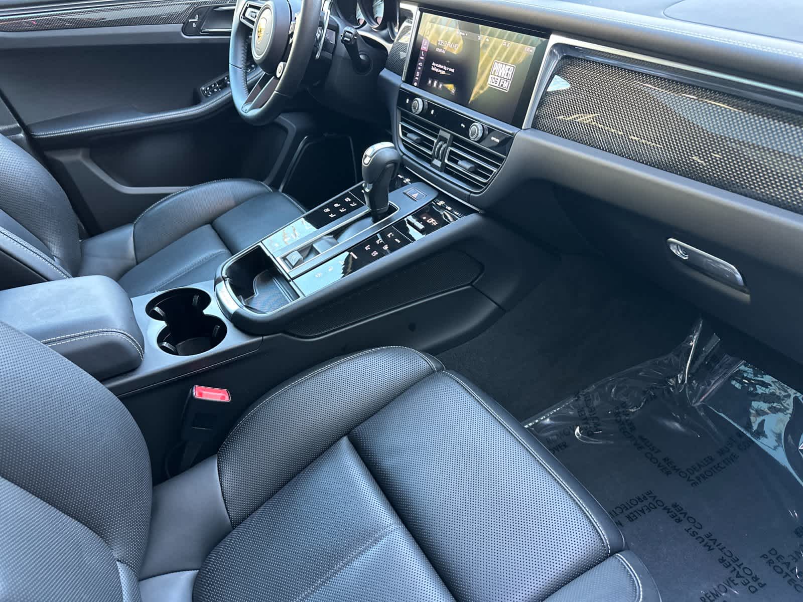 Thumbnail: 2025 Porsche Macan - 17