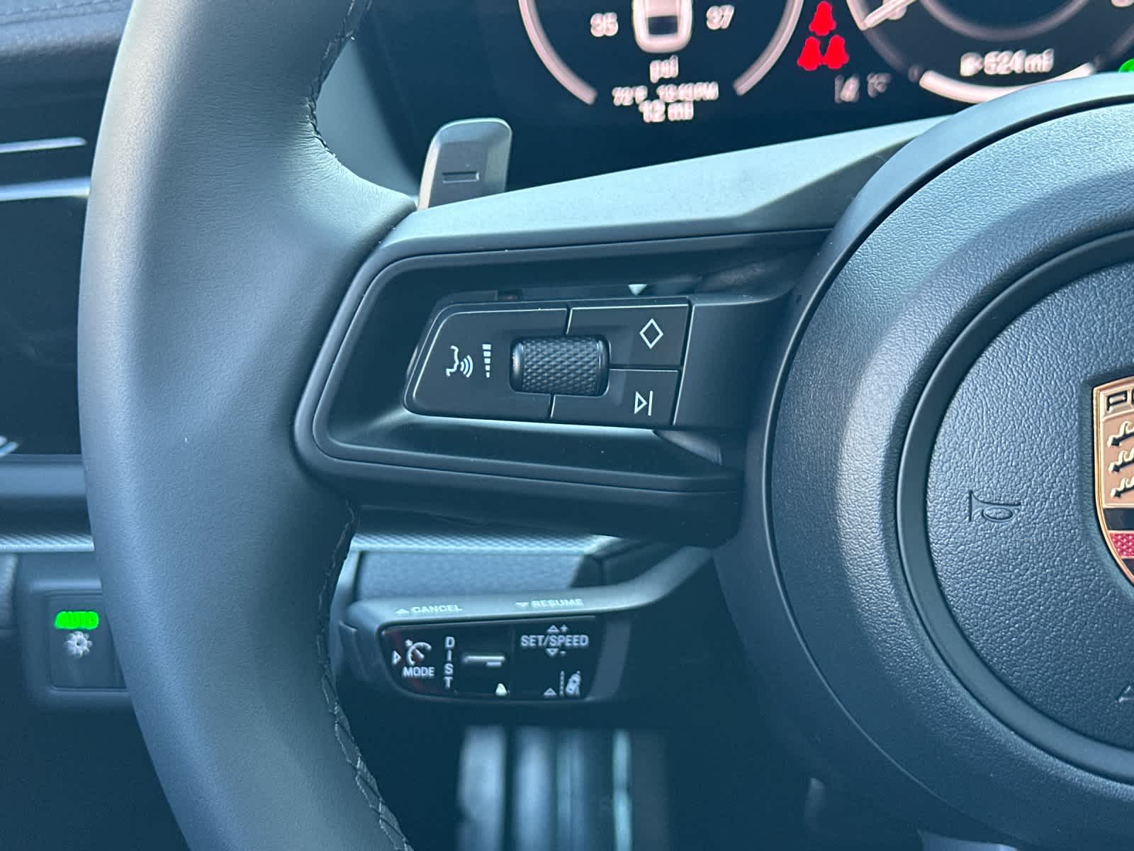 Thumbnail: 2026 Porsche Panamera - 28