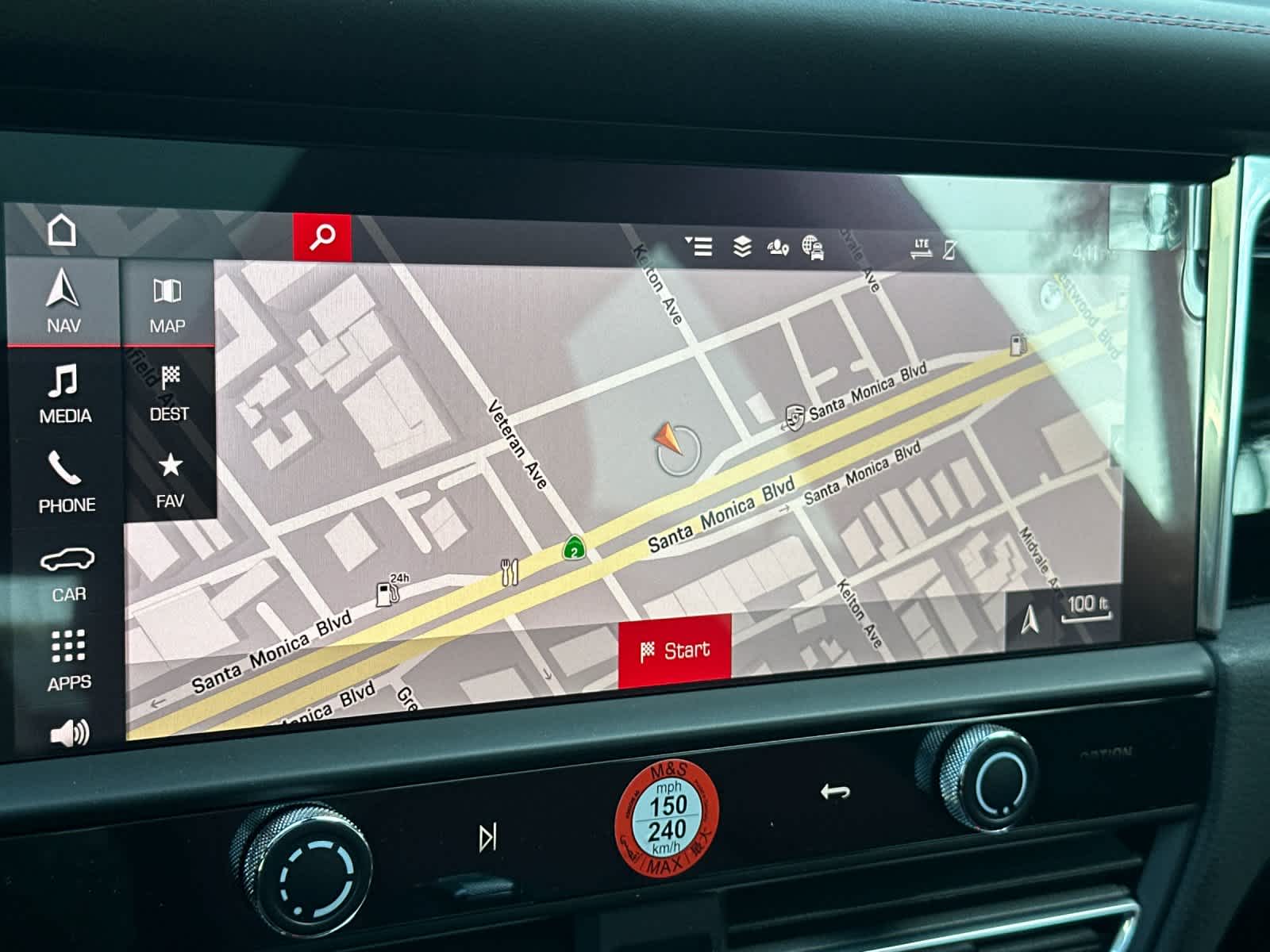 Thumbnail: 2026 Porsche Macan - 22