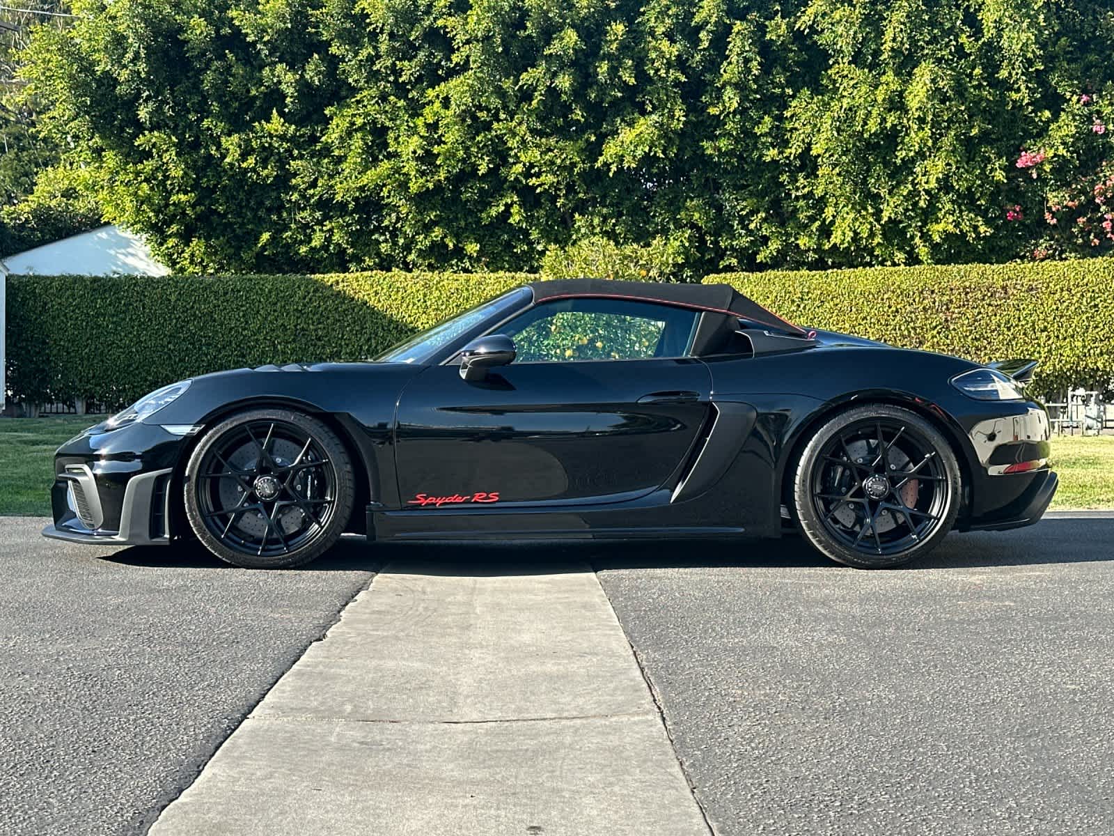 Thumbnail: 2025 Porsche  - 2