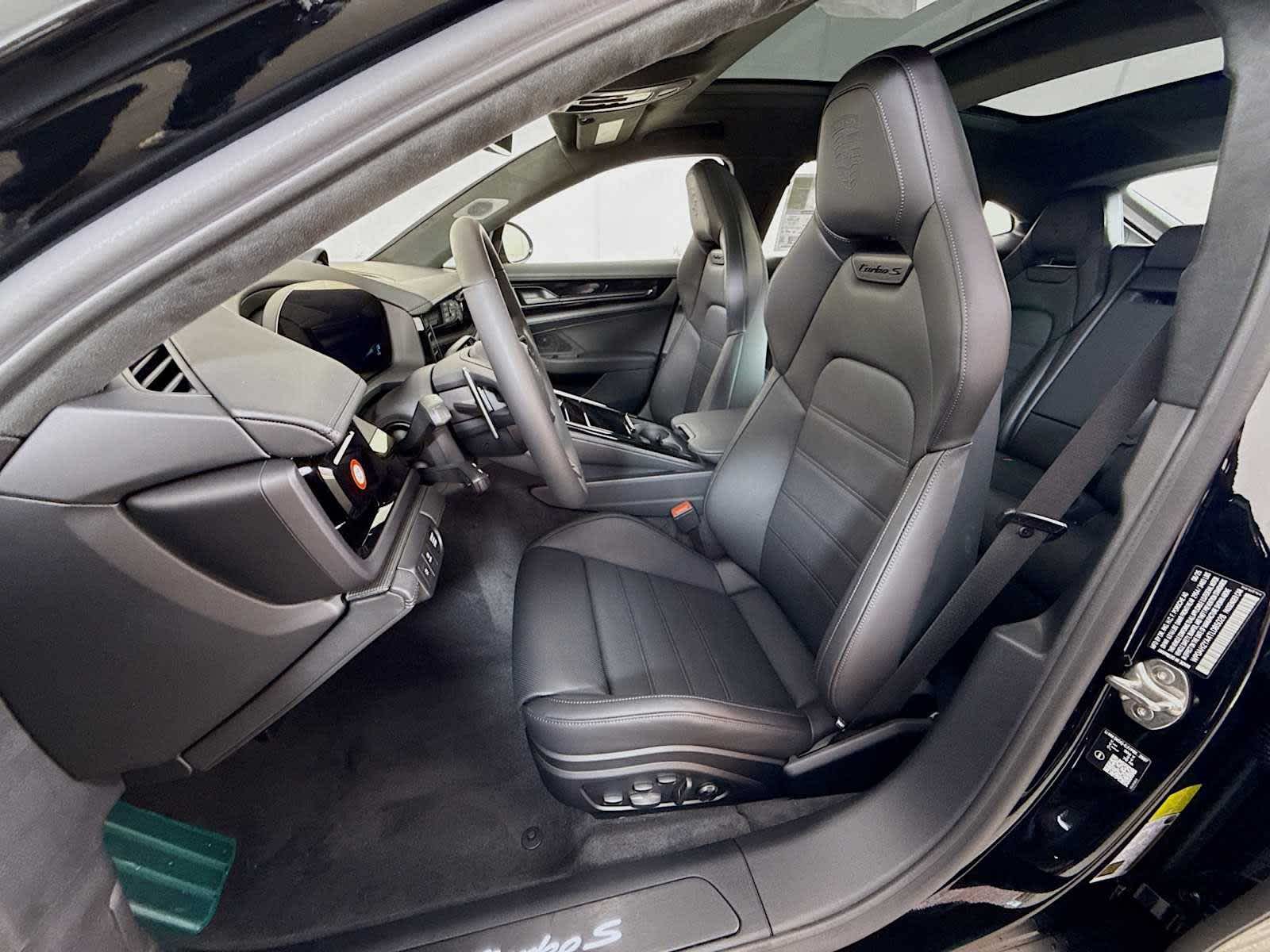 Thumbnail: 2026 Porsche Panamera - 5