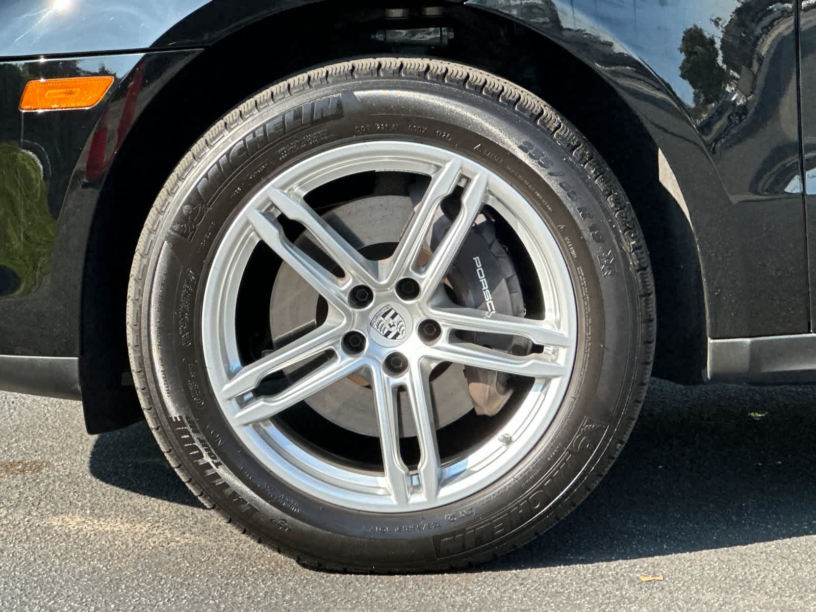 Thumbnail: 2025 Porsche Macan - 32