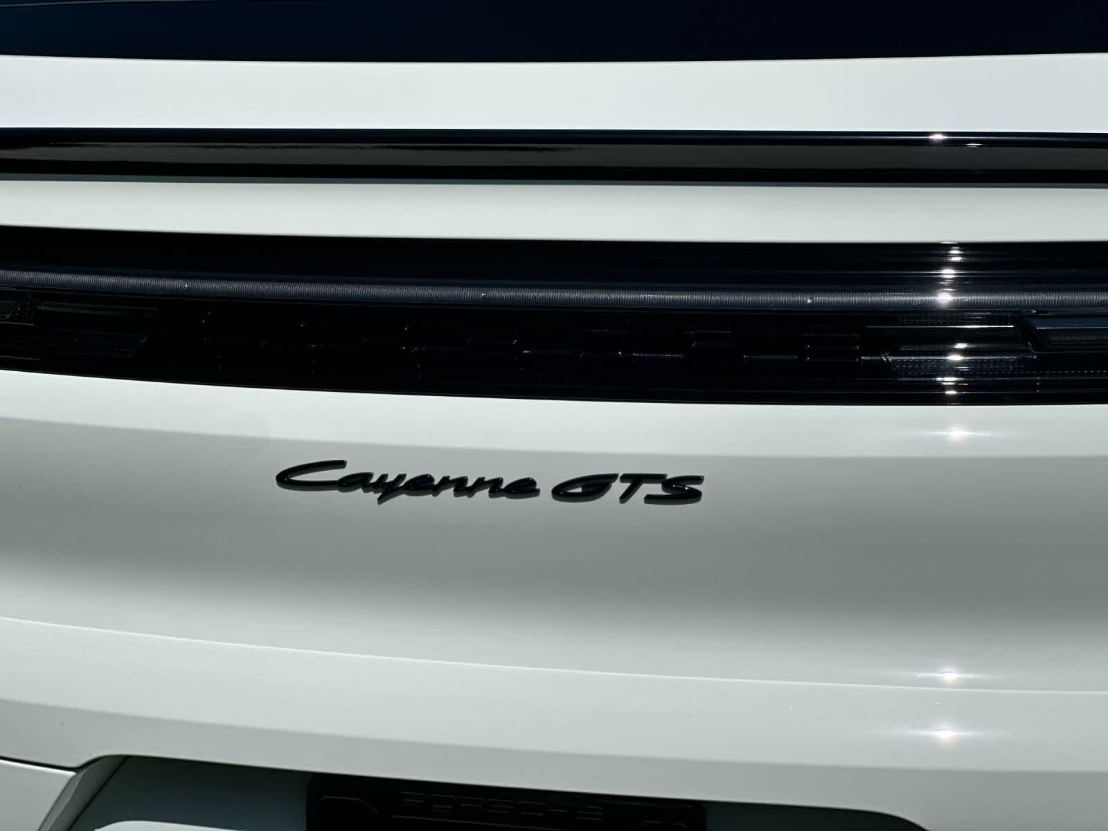 Thumbnail: 2026 Porsche Cayenne - 33