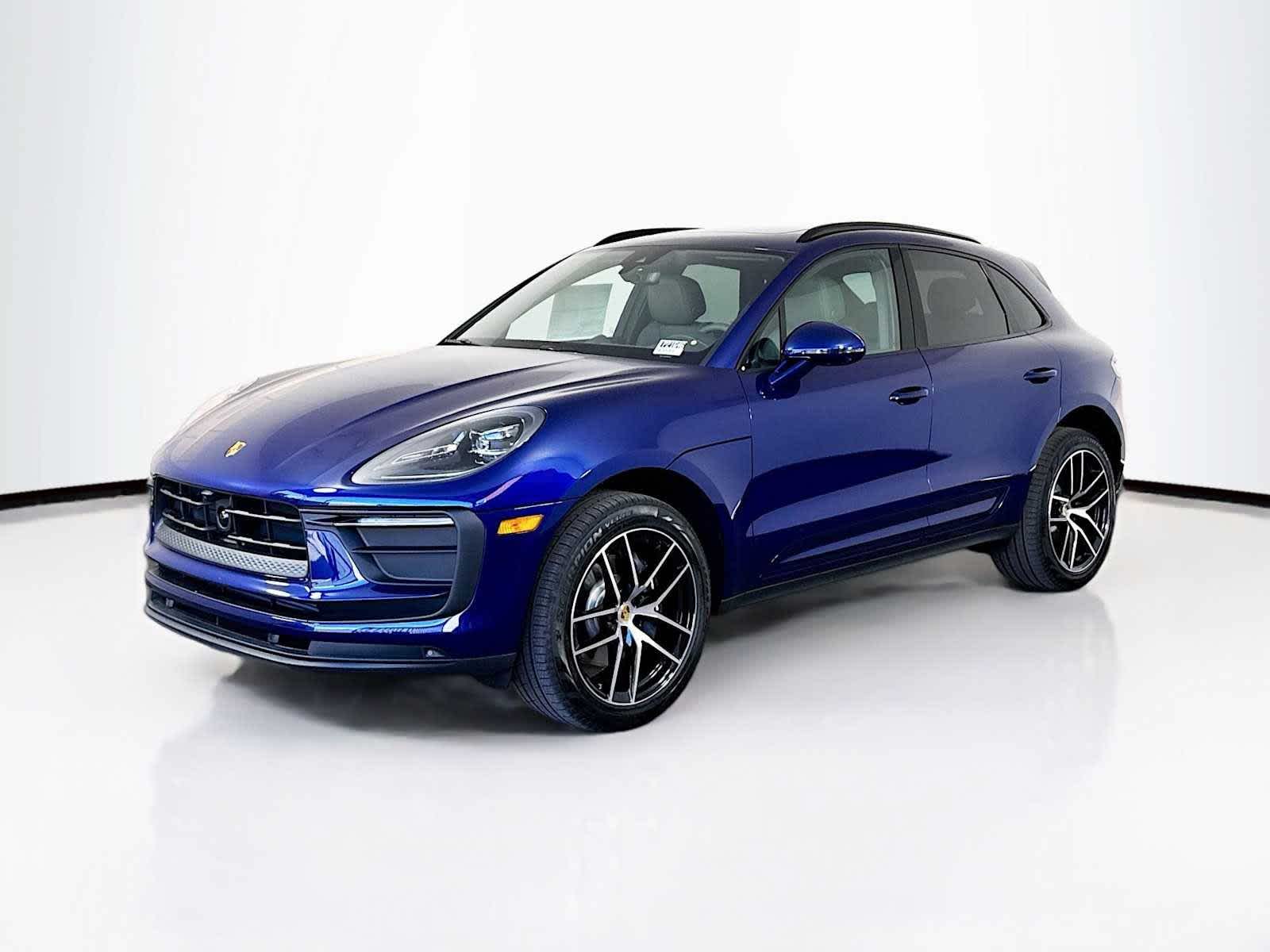 Thumbnail: 2026 Porsche Macan - 1