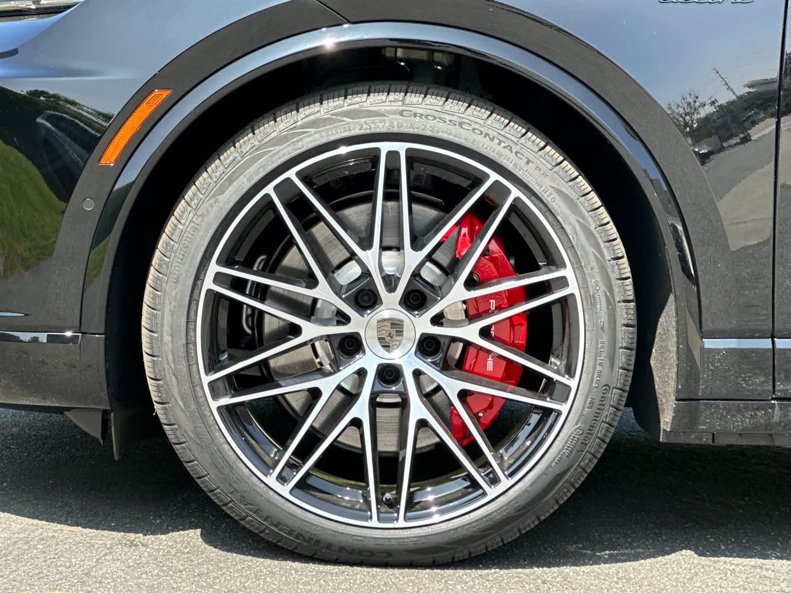 Thumbnail: 2026 Porsche Macan - 32