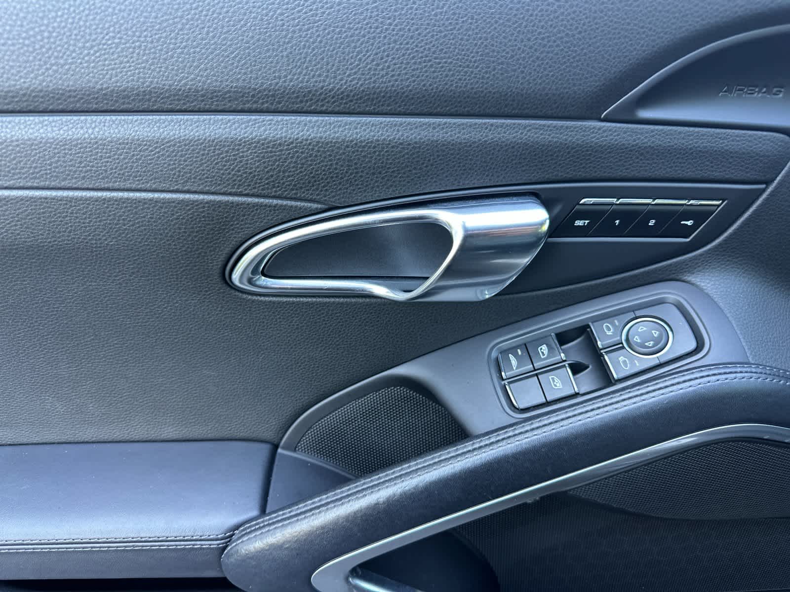 Thumbnail: 2017 Porsche 911 - 12