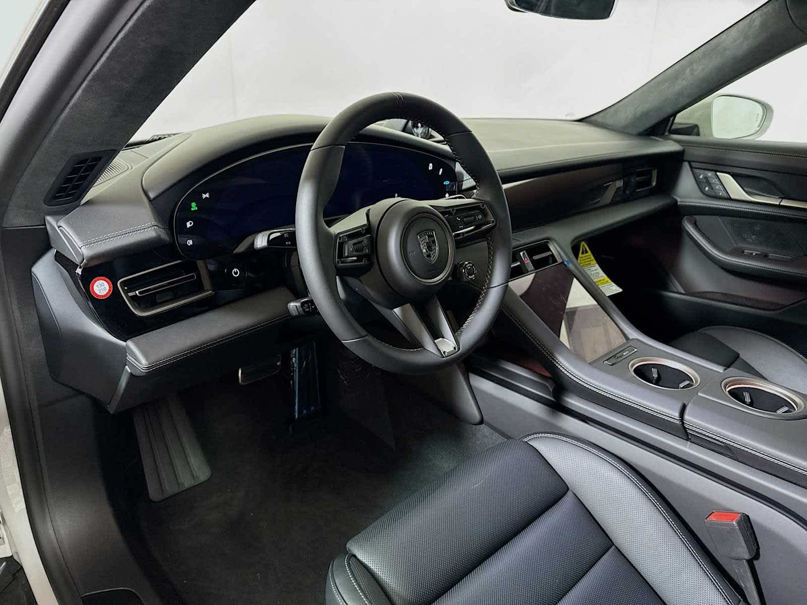 Thumbnail: 2025 Porsche Taycan - 4