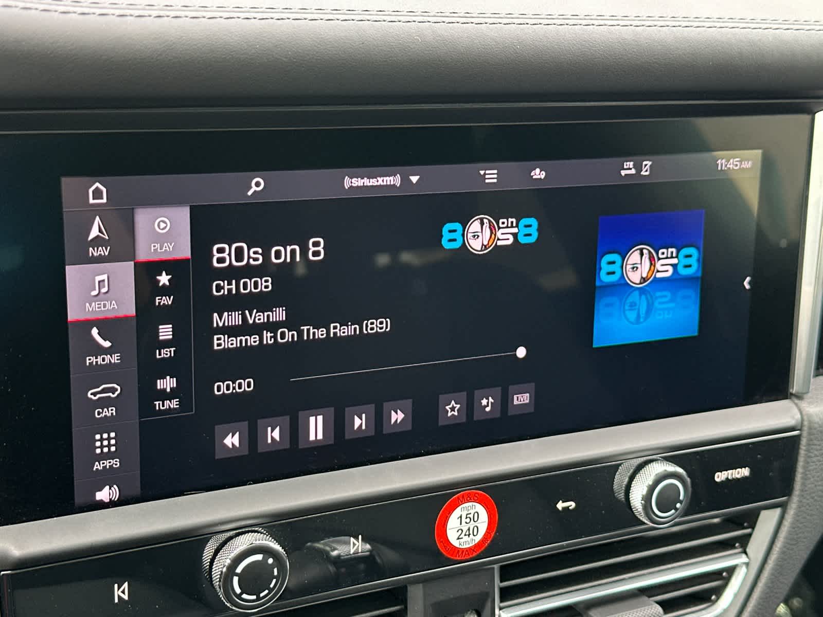 Thumbnail: 2025 Porsche Macan - 21