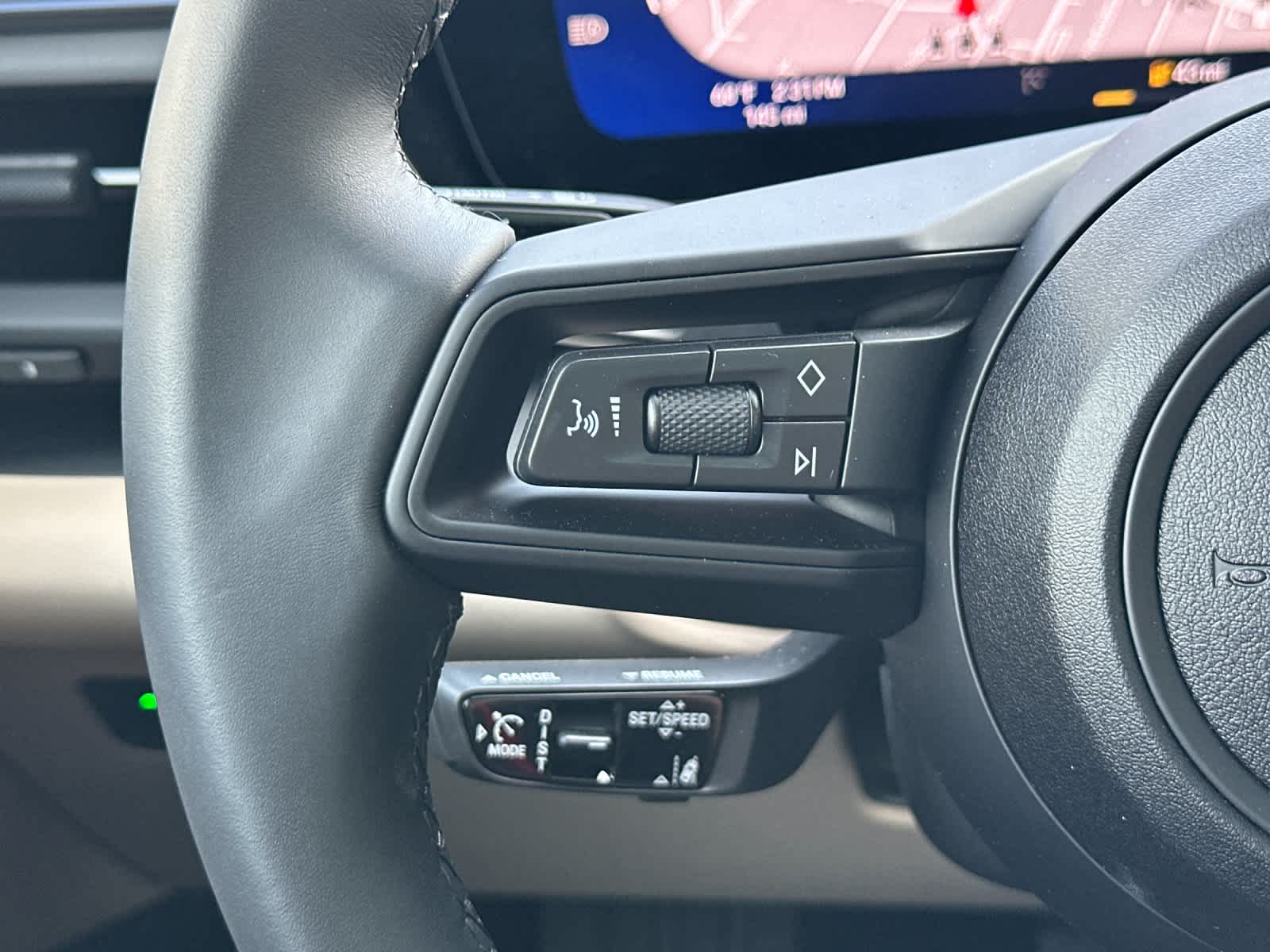 Thumbnail: 2025 Porsche Macan - 27