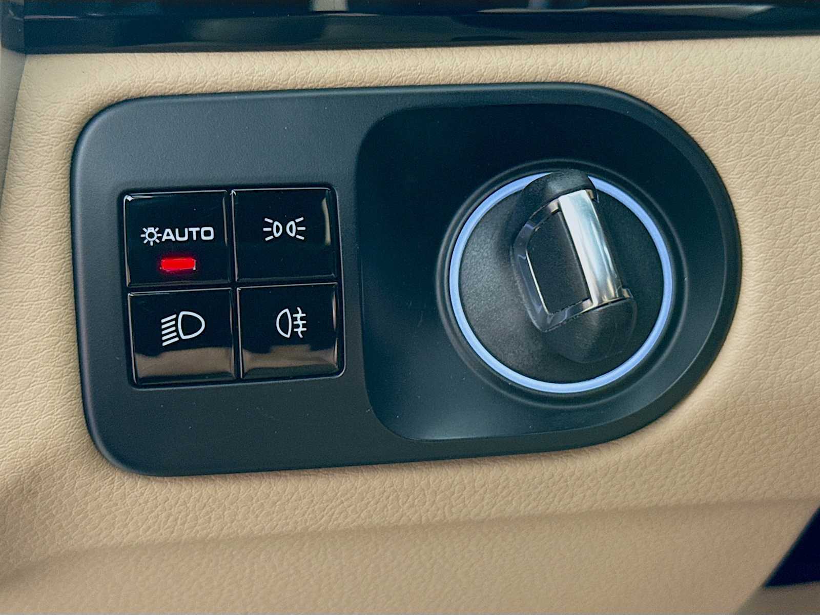 Thumbnail: 2020 Porsche Cayenne - 11