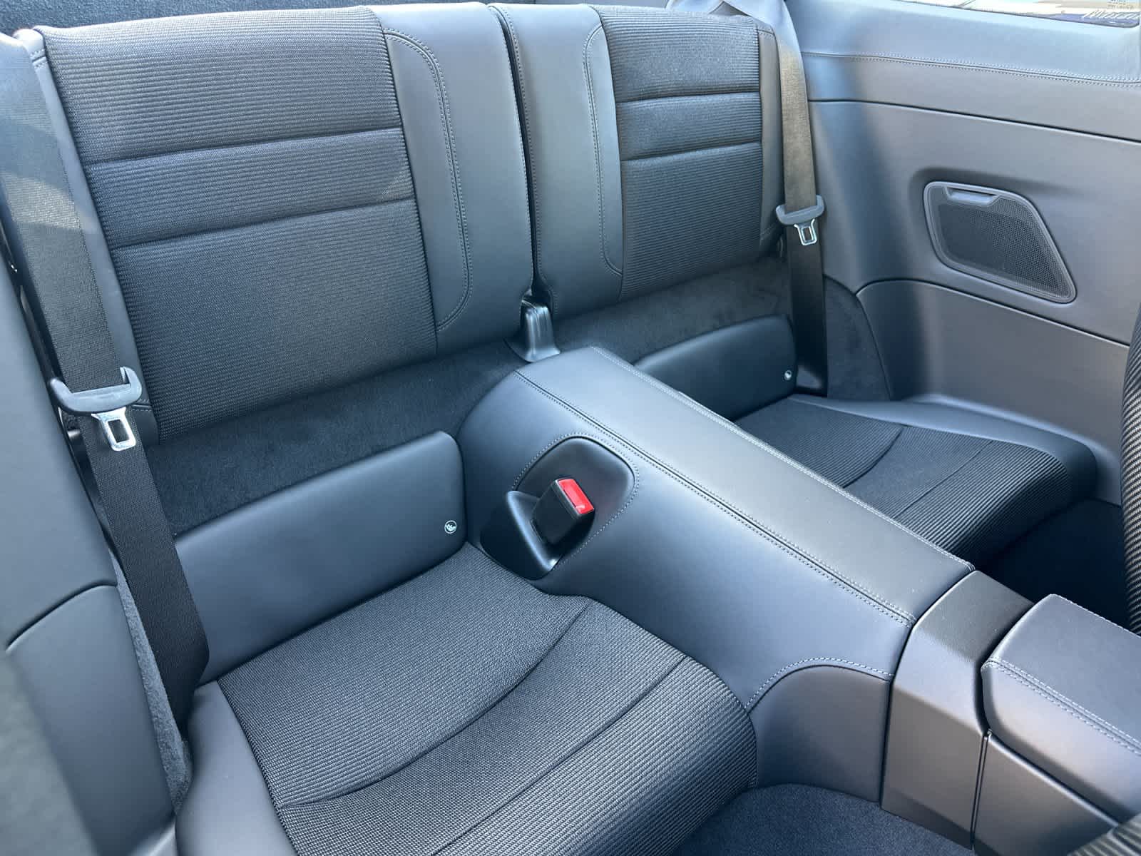 Thumbnail: 2026 Porsche 911 - 30