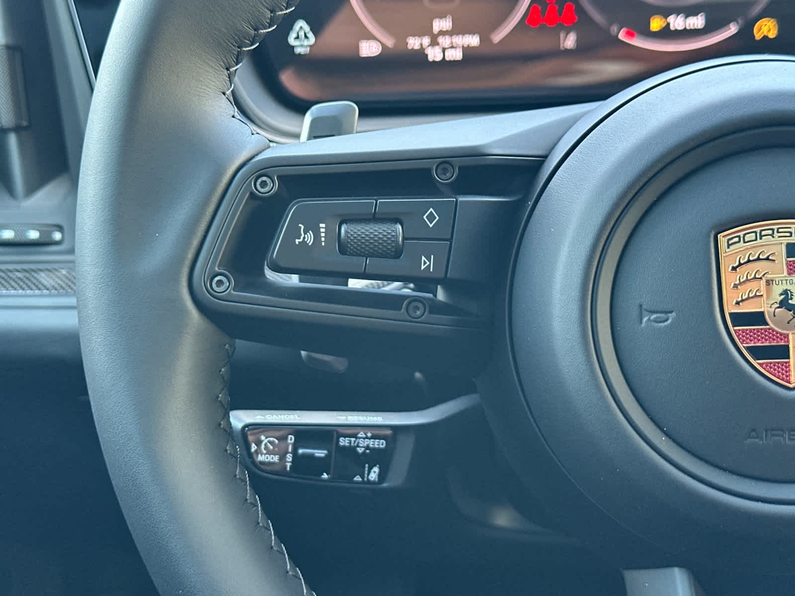 Thumbnail: 2026 Porsche Cayenne - 28