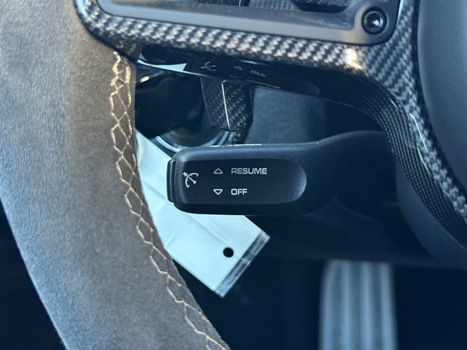 Thumbnail: 2018 Porsche 911 - 21