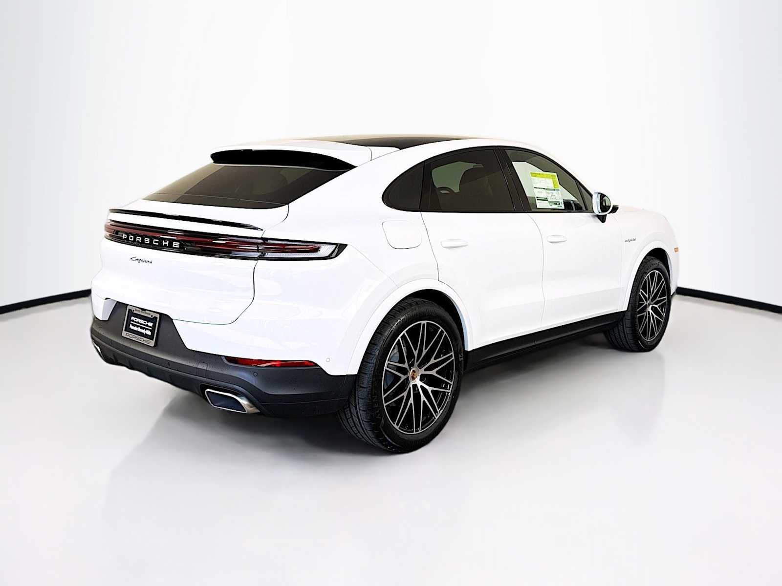 Thumbnail: 2025 Porsche Cayenne - 9