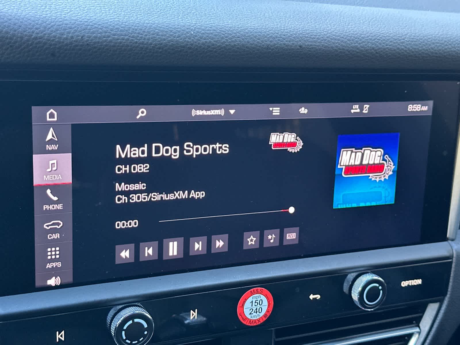 Thumbnail: 2025 Porsche Macan - 20