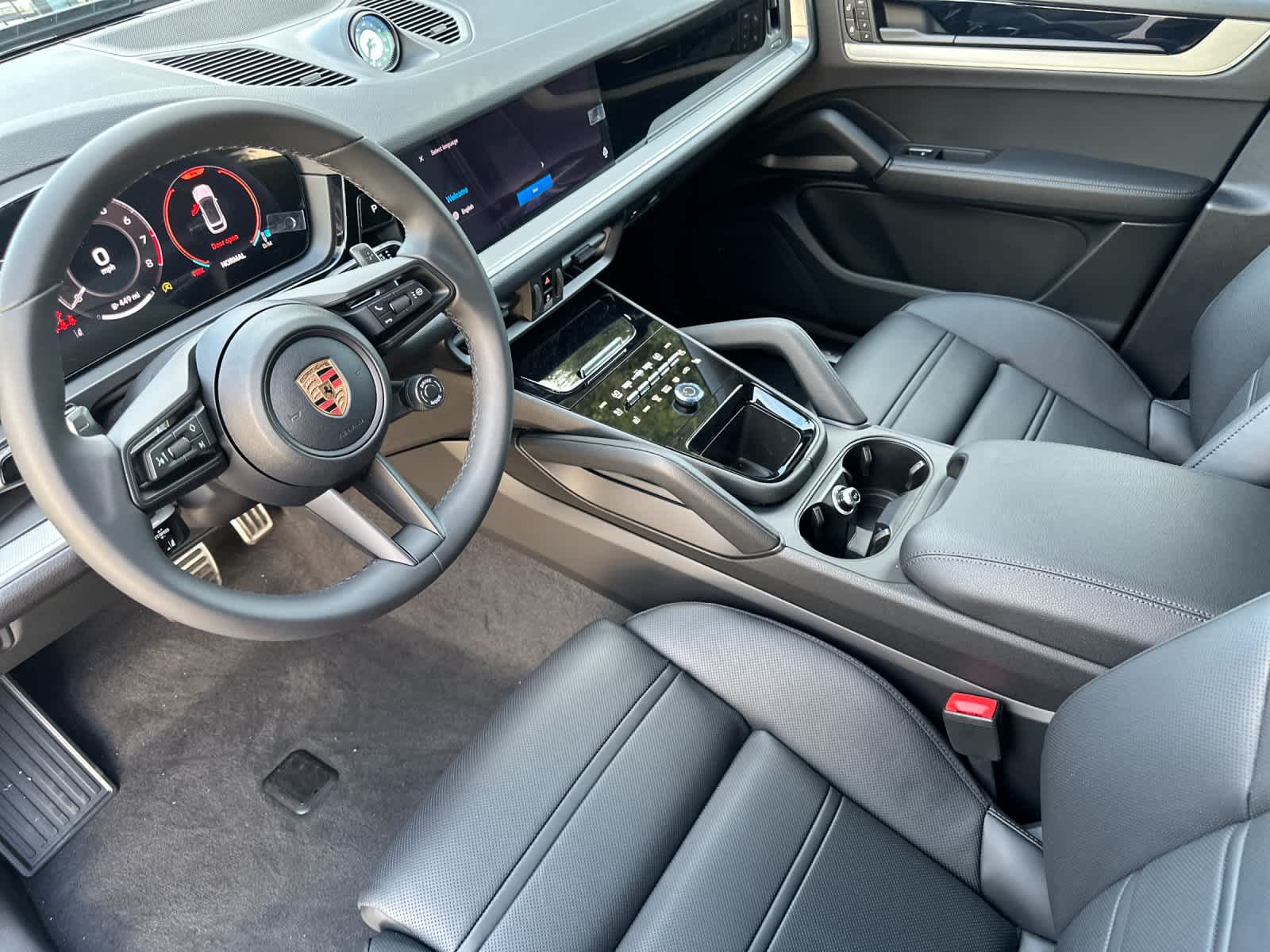 Thumbnail: 2026 Porsche Cayenne - 4