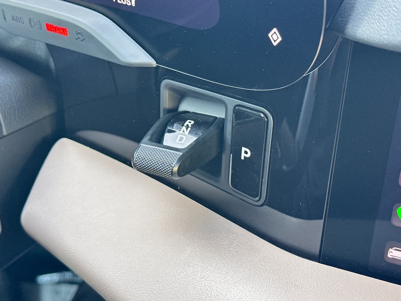 Thumbnail: 2022 Porsche Taycan - 24