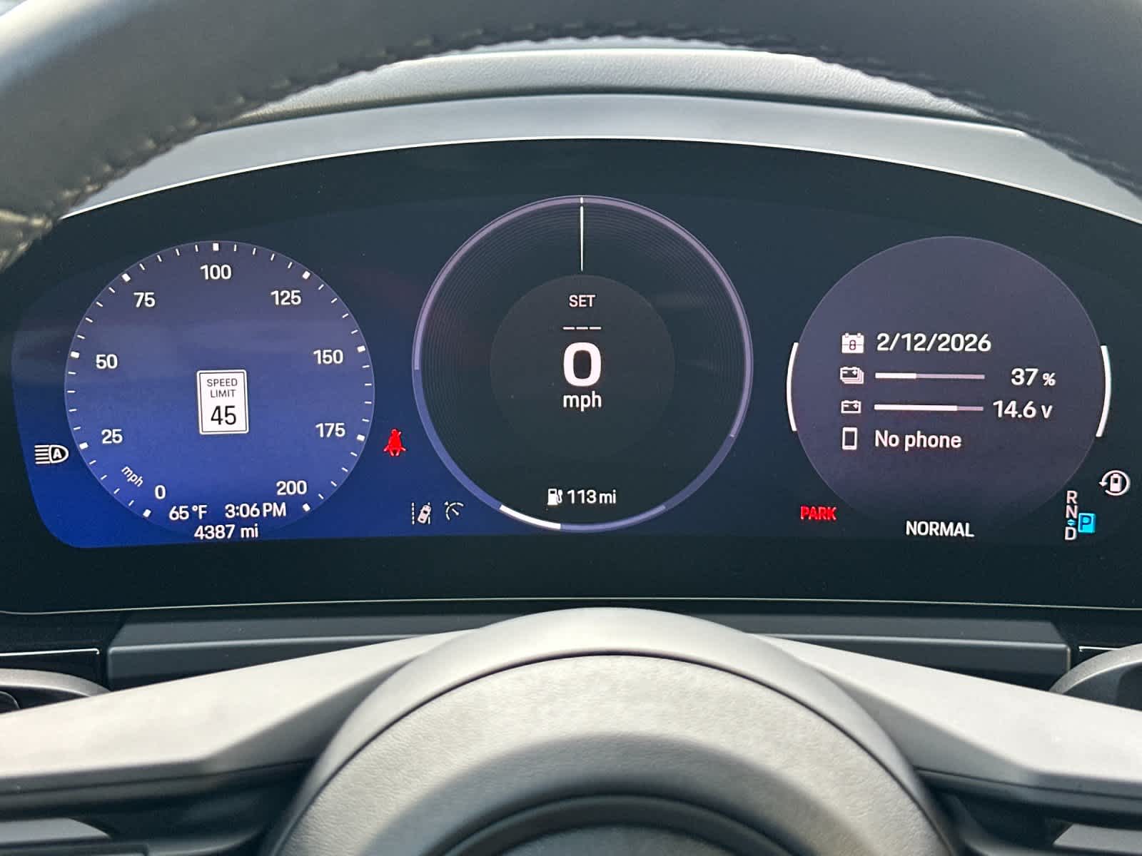 Thumbnail: 2025 Porsche Macan - 30