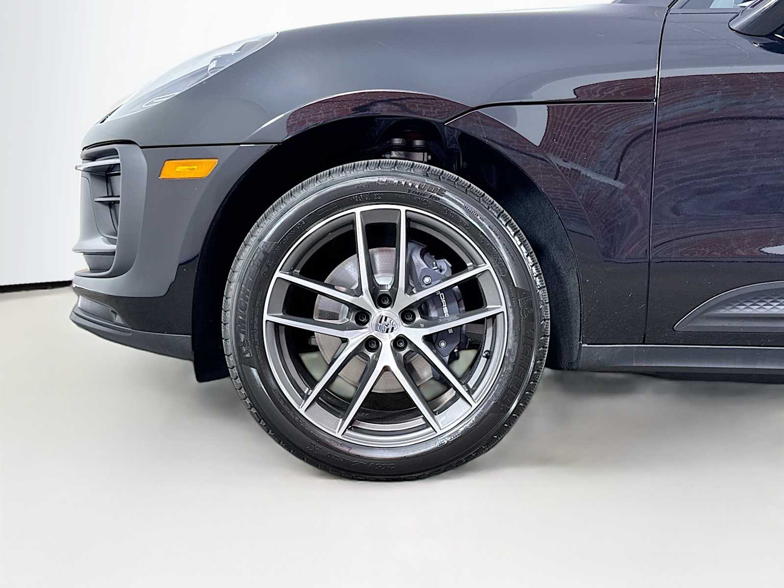 Thumbnail: 2025 Porsche Macan - 24