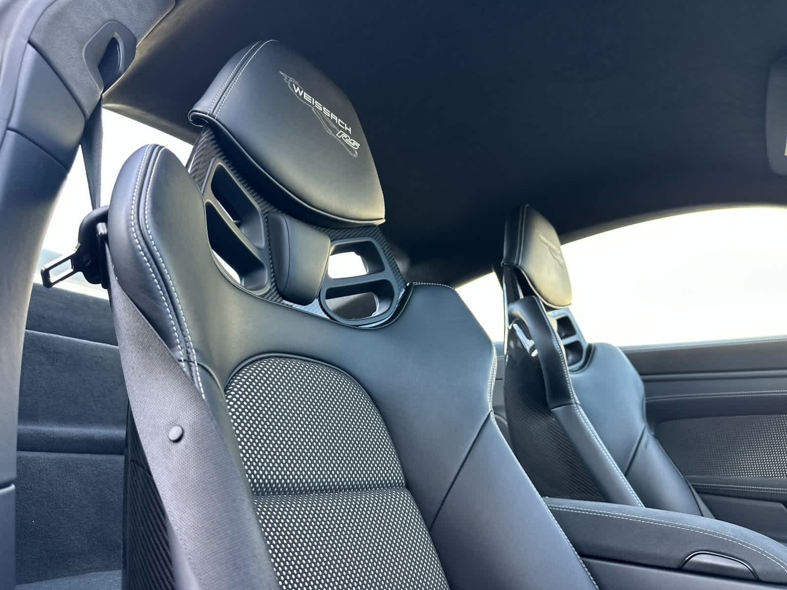 Thumbnail: 2025 Porsche 911 - 29