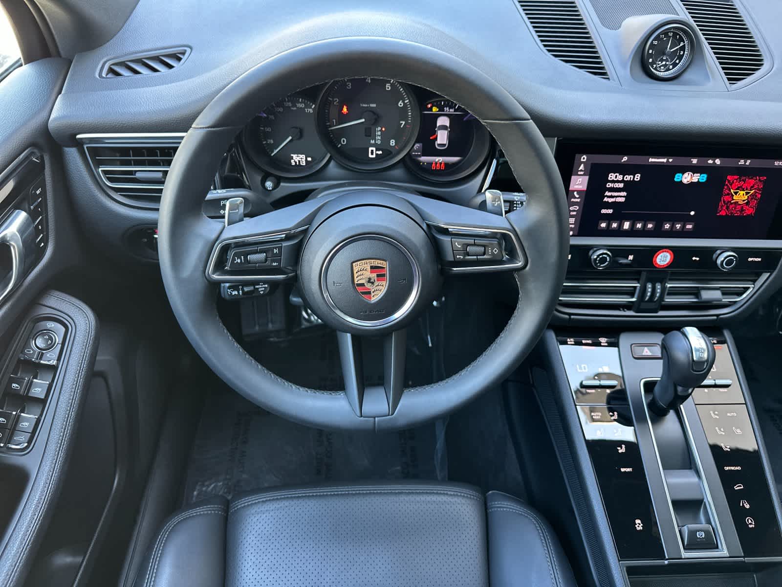 Thumbnail: 2025 Porsche Macan - 15