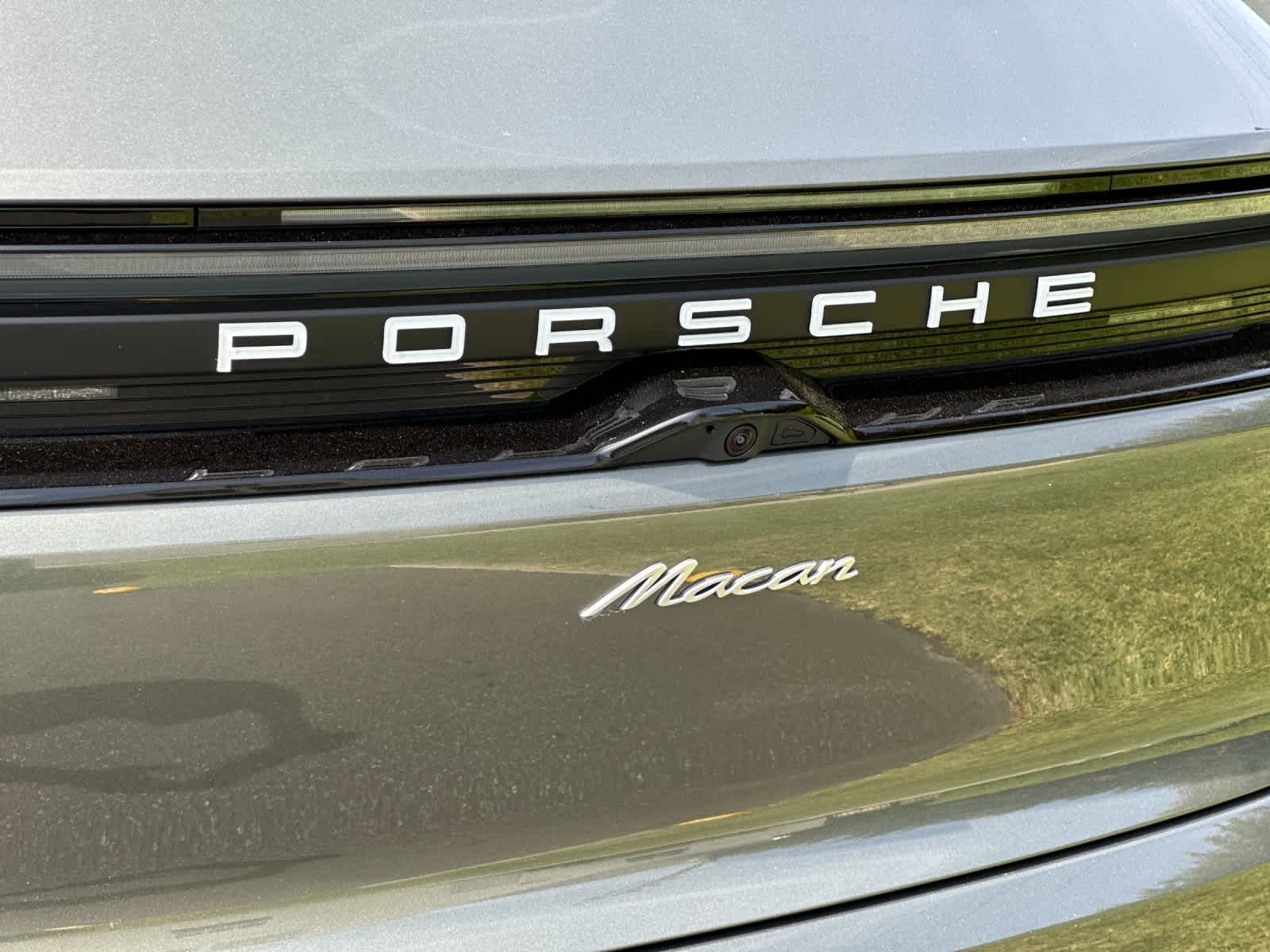 Thumbnail: 2026 Porsche Macan - 33