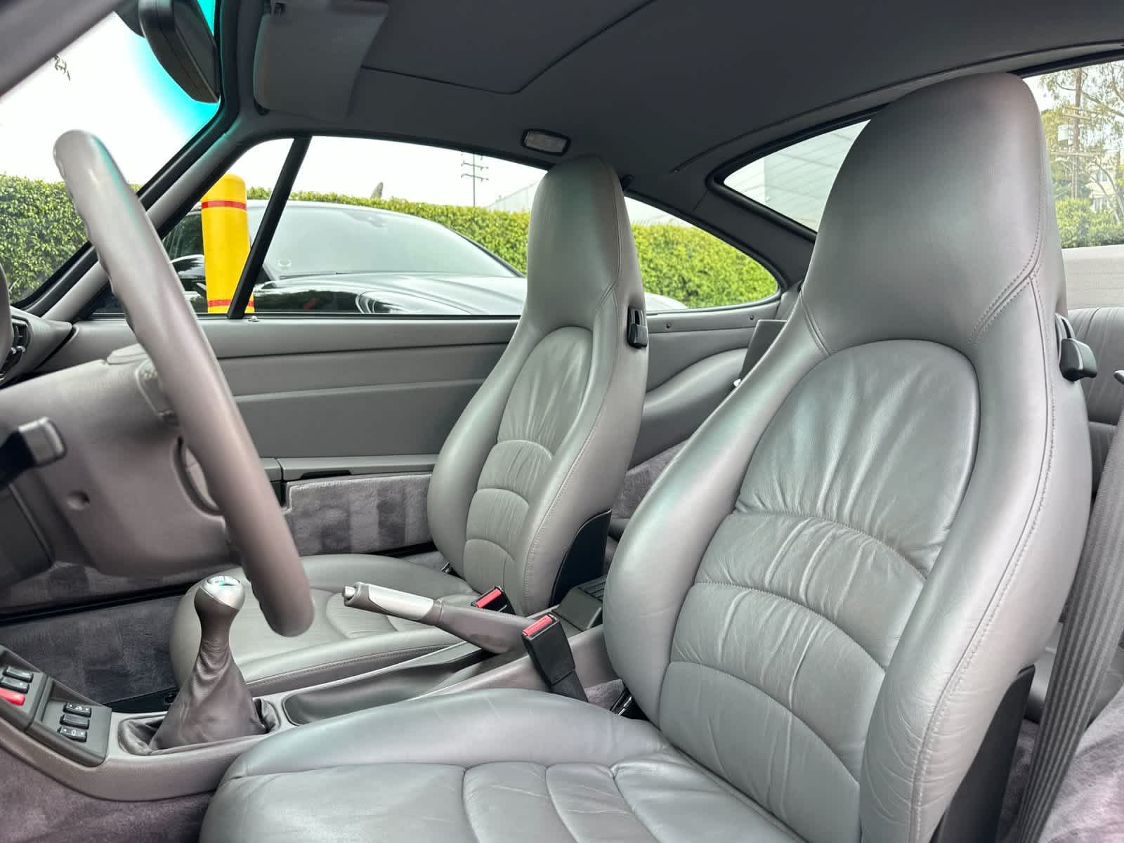 Thumbnail: 1998 Porsche 911 - 5