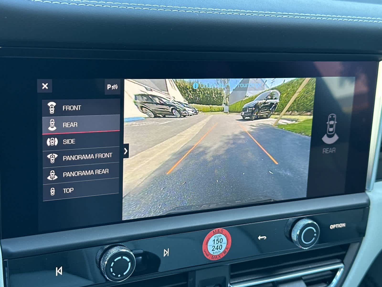 Thumbnail: 2026 Porsche Macan - 23