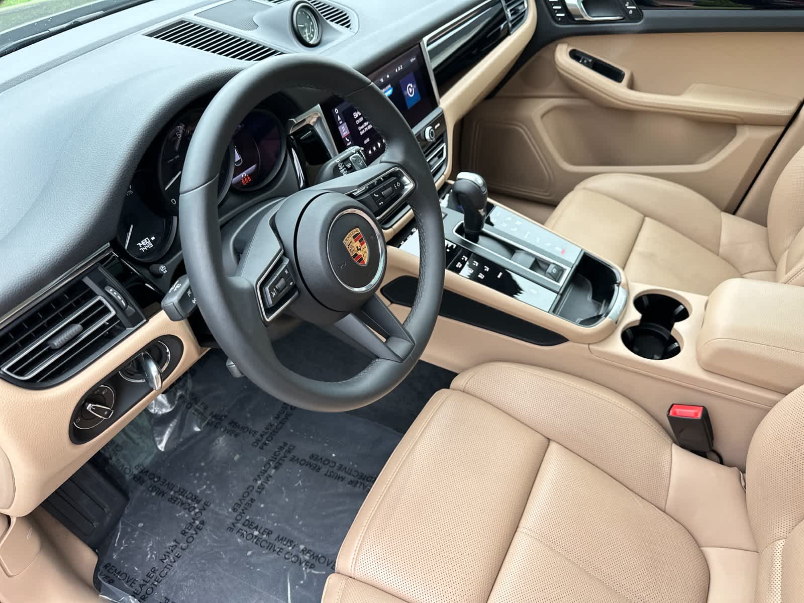 Thumbnail: 2025 Porsche Macan - 4