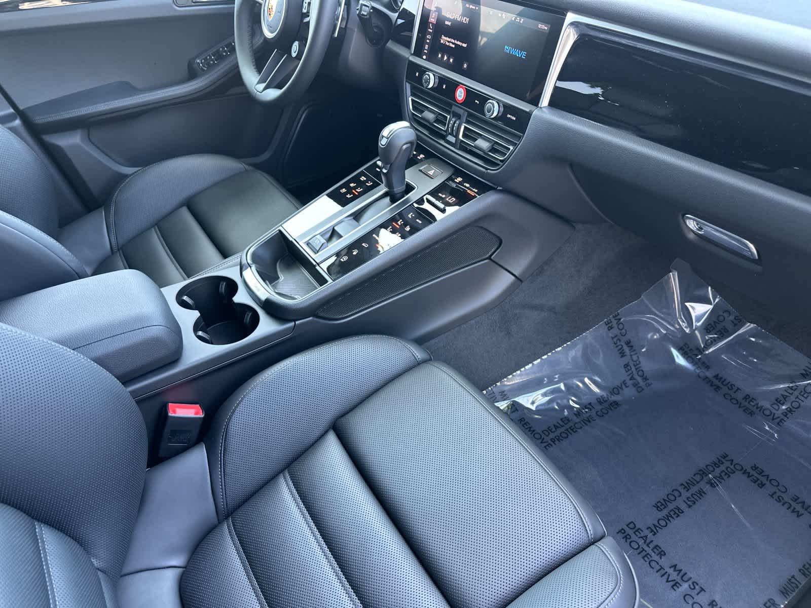 Thumbnail: 2026 Porsche Macan - 17