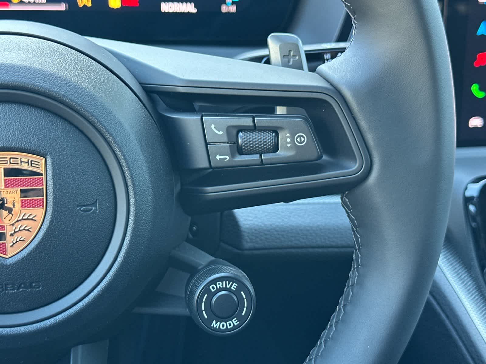 Thumbnail: 2026 Porsche Panamera - 29