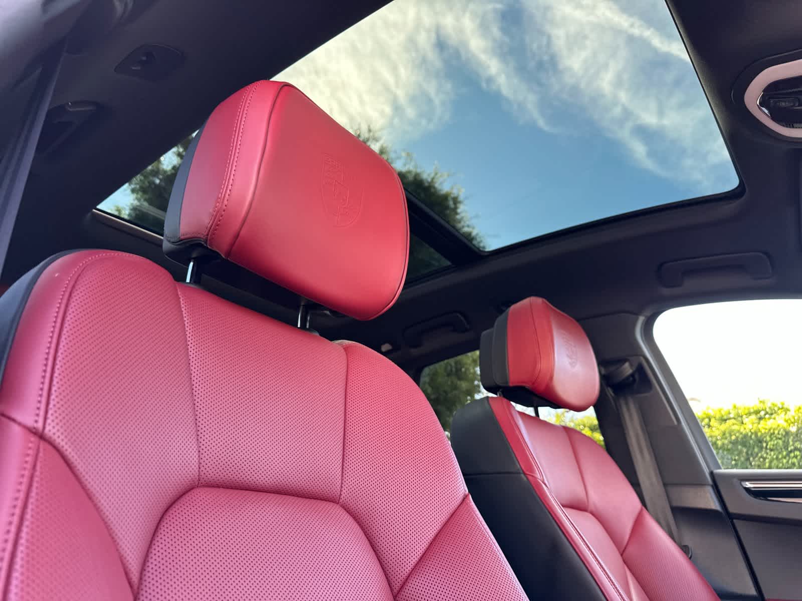 Thumbnail: 2025 Porsche Macan - 18