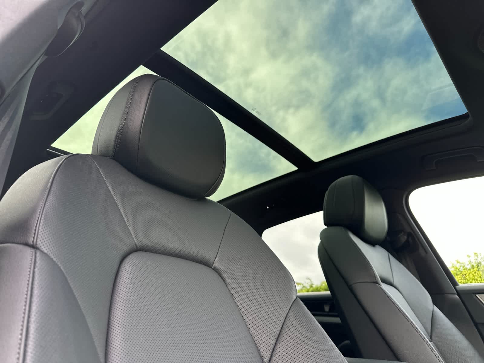 Thumbnail: 2026 Porsche Cayenne - 18