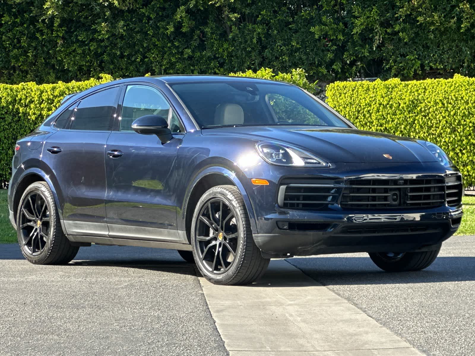 Thumbnail: 2023 Porsche Cayenne - 10