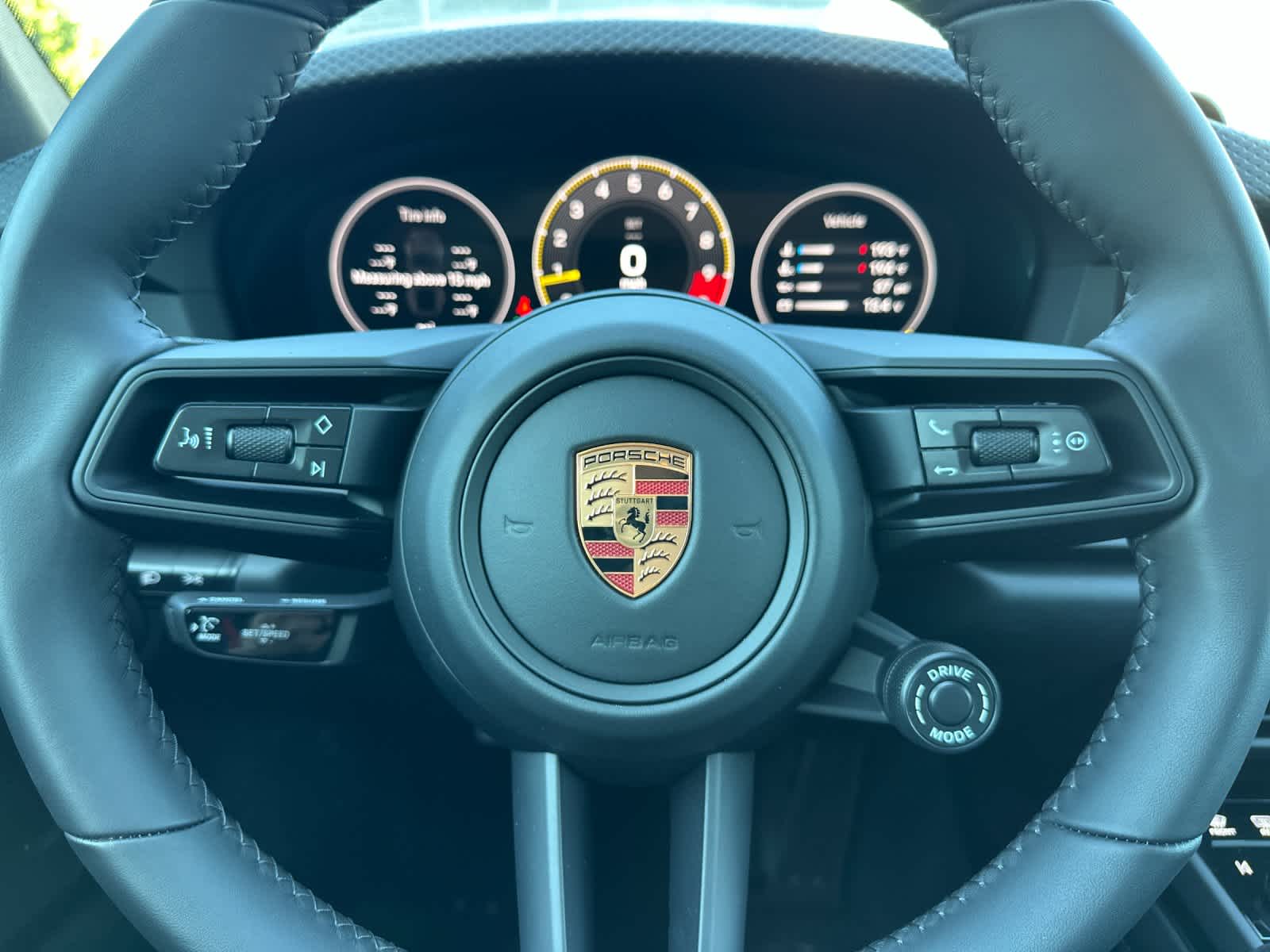 Thumbnail: 2026 Porsche 911 - 21