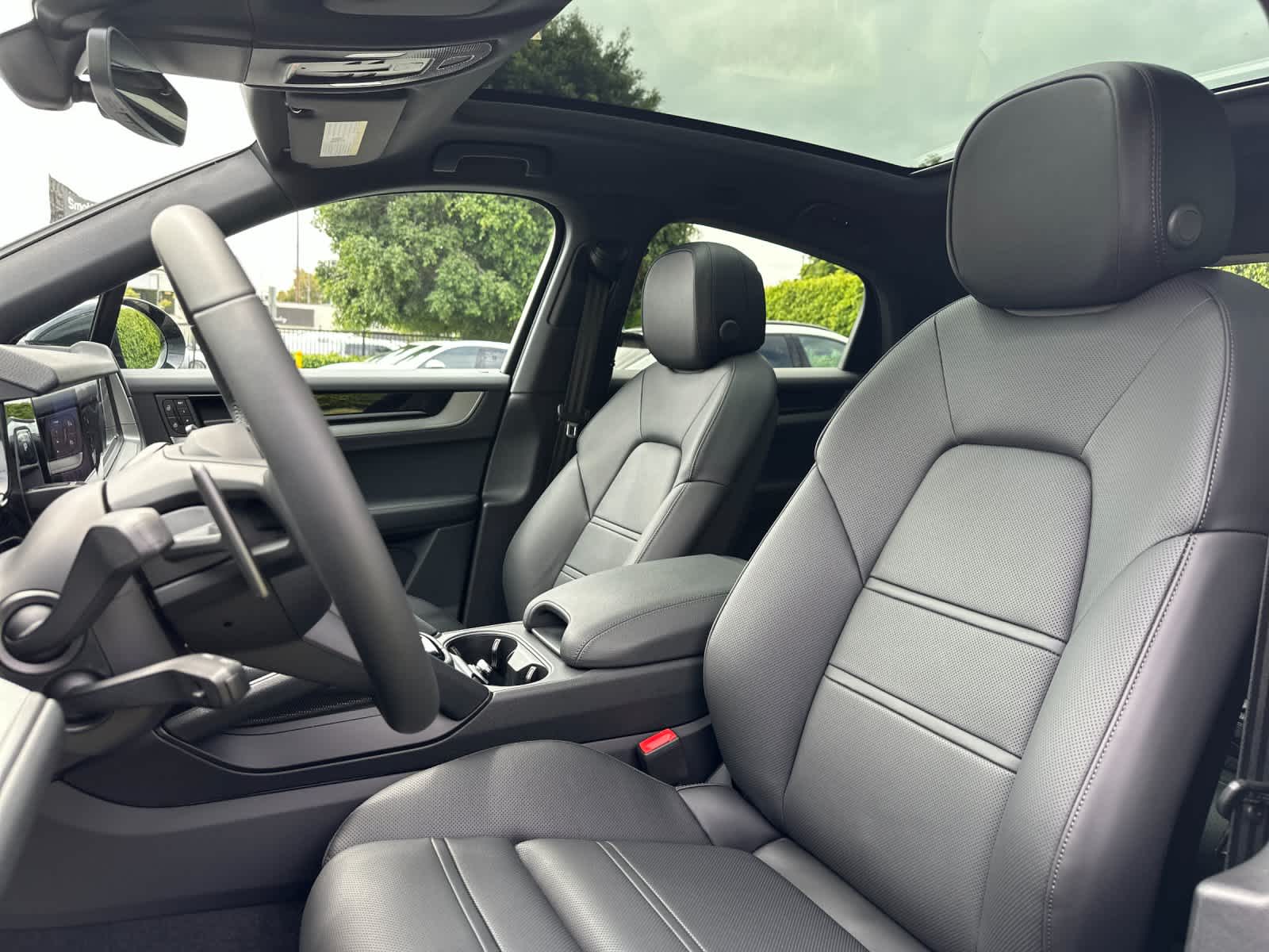Thumbnail: 2026 Porsche Cayenne - 5
