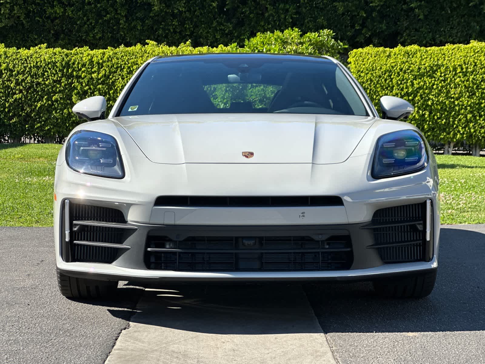 Thumbnail: 2026 Porsche Panamera - 11