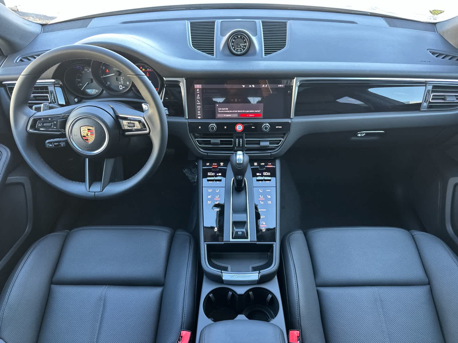 Thumbnail: 2026 Porsche Macan - 6