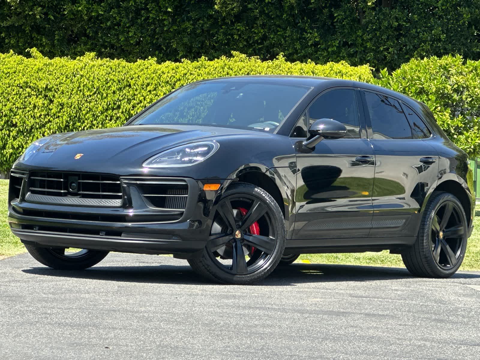 Thumbnail: 2024 Porsche Macan - 1