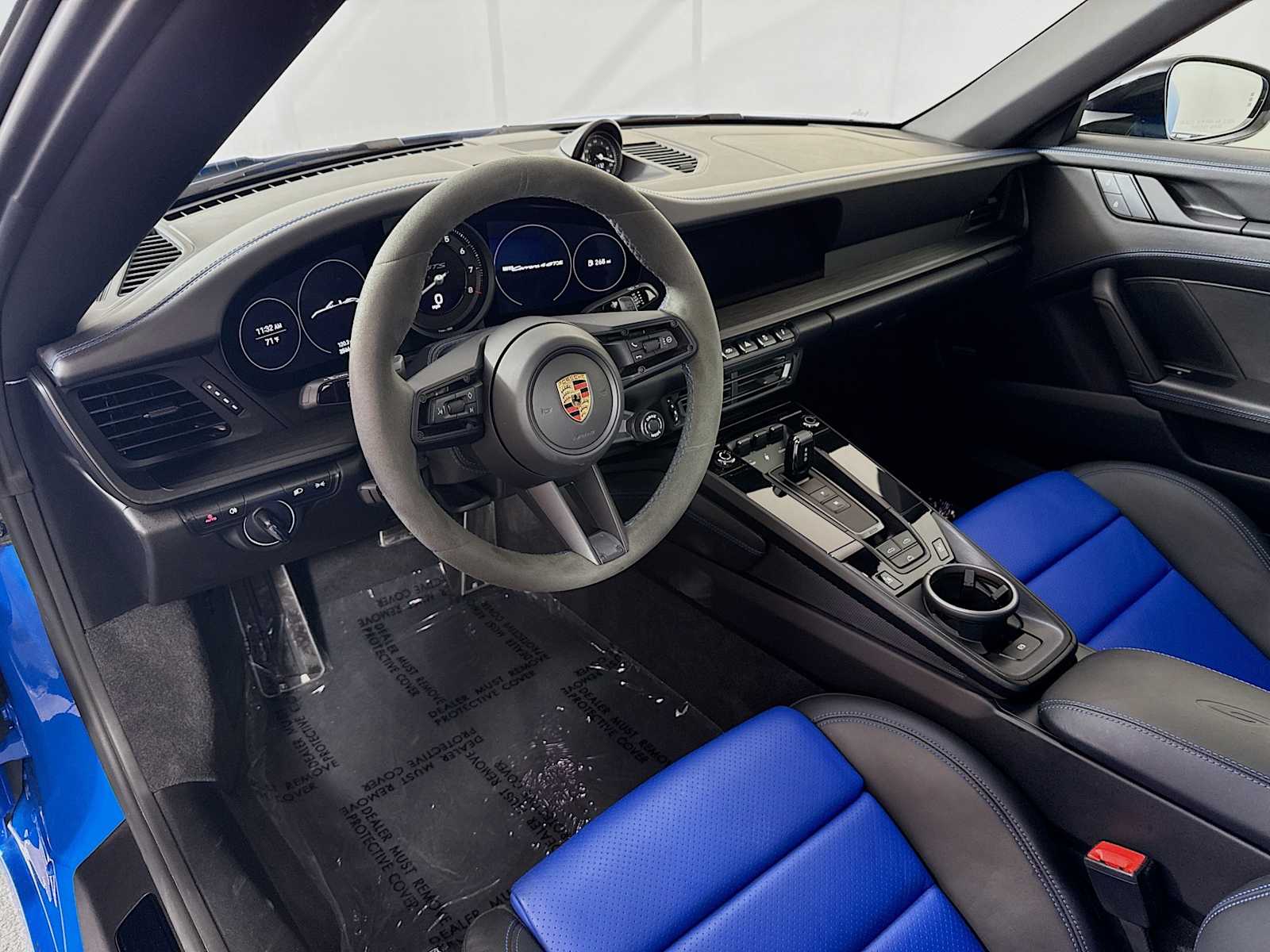 Thumbnail: 2023 Porsche 911 - 4