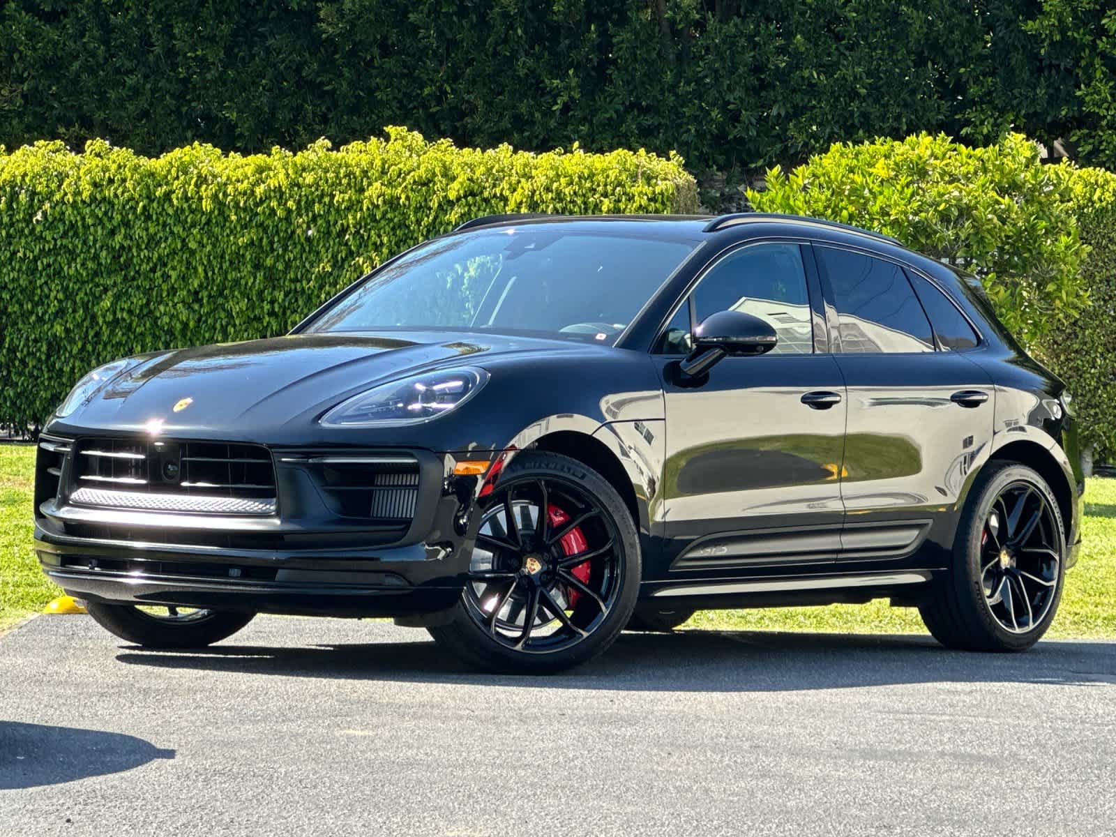 Thumbnail: 2026 Porsche Macan - 1