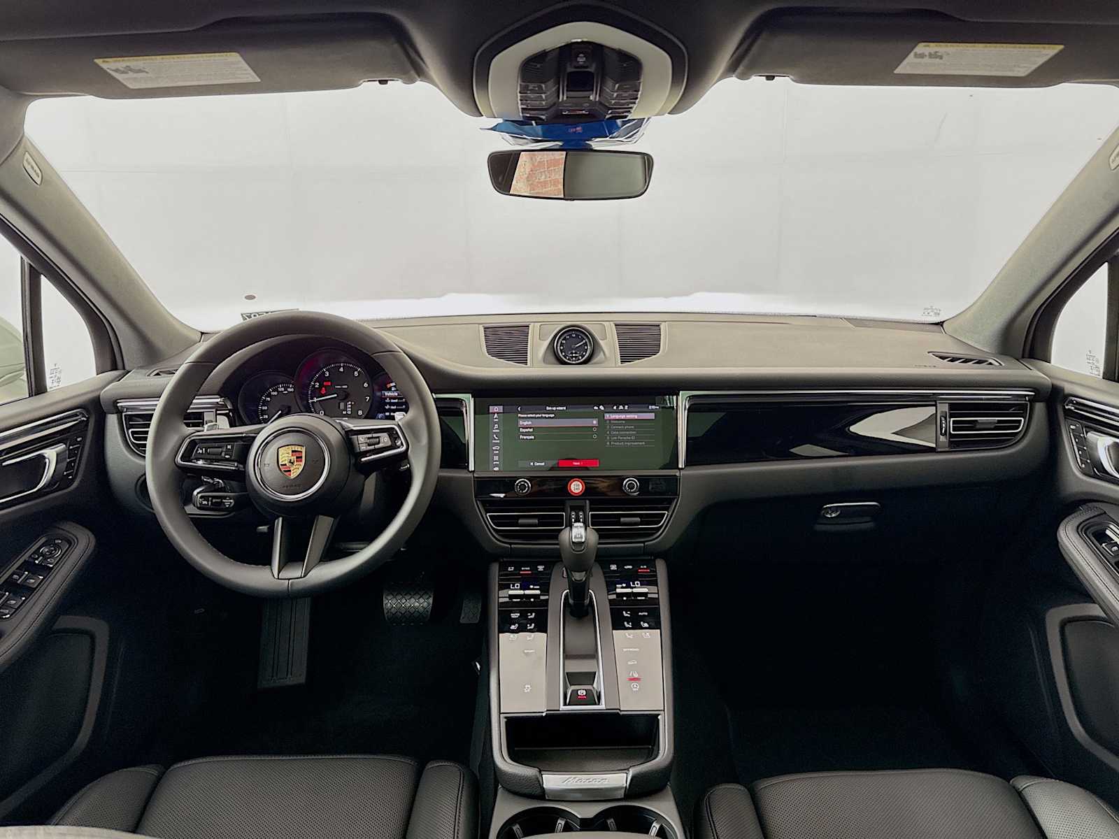 Thumbnail: 2026 Porsche Macan - 27