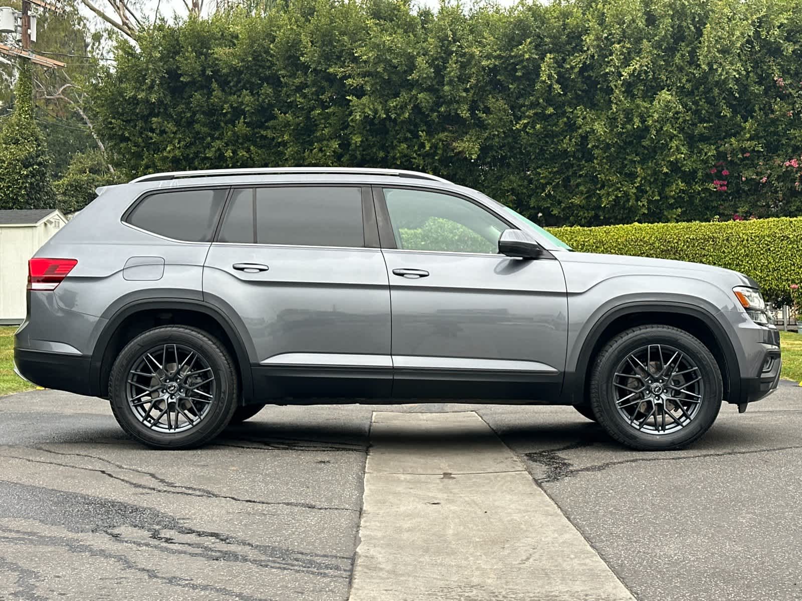 Thumbnail: 2019 Volkswagen Atlas - 9