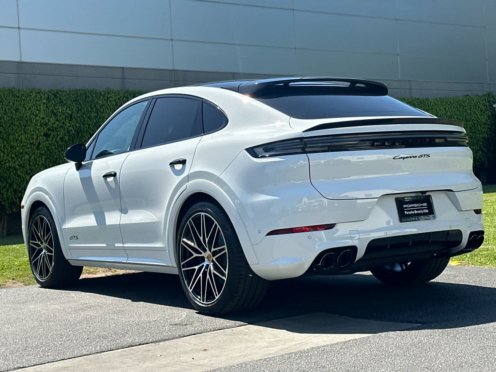 Thumbnail: 2026 Porsche Cayenne - 3