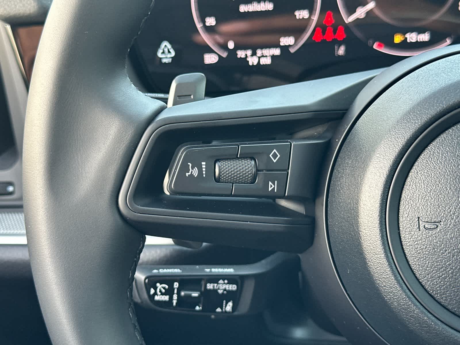 Thumbnail: 2026 Porsche Cayenne - 27