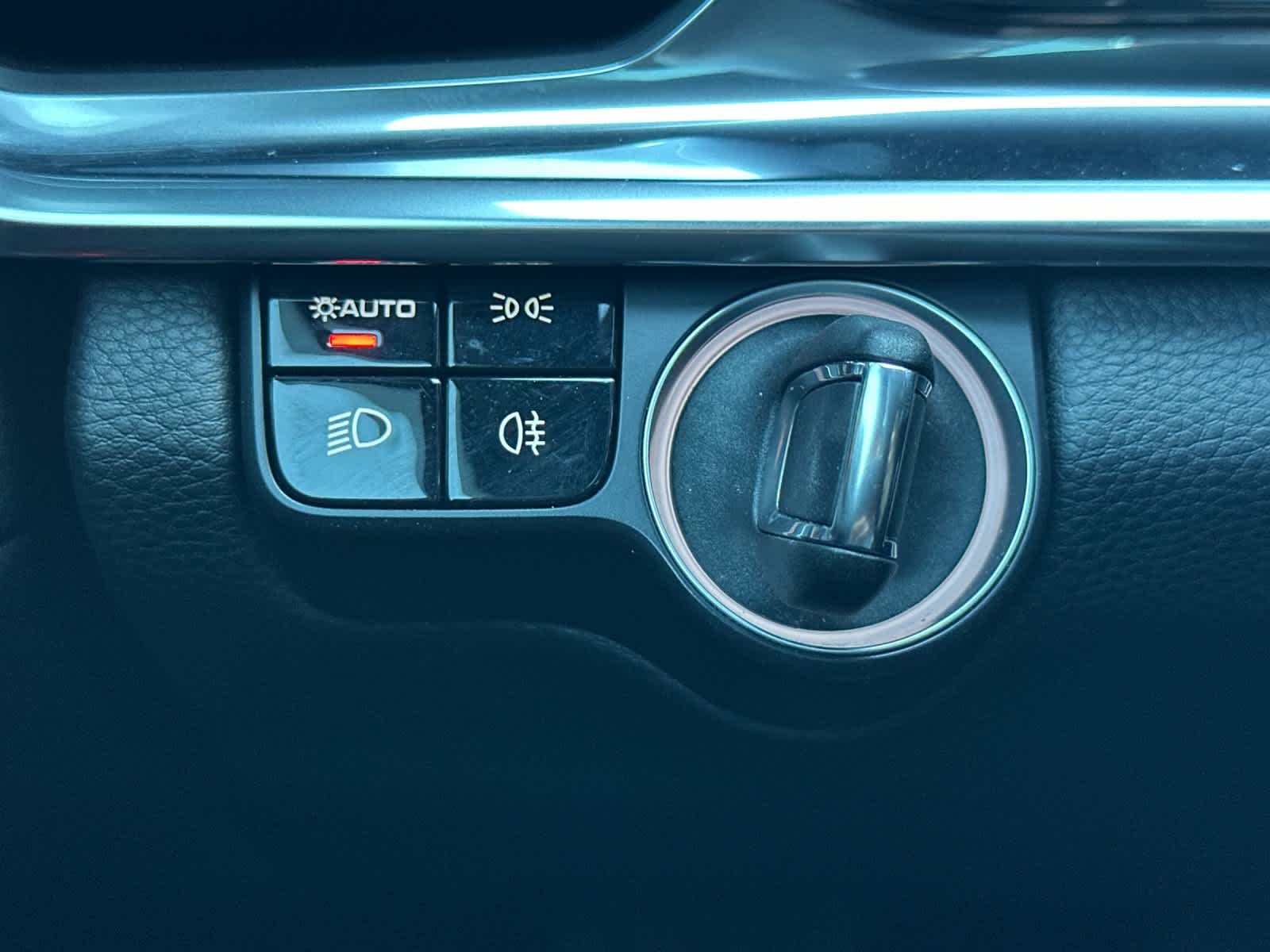 Thumbnail: 2021 Porsche Panamera - 29