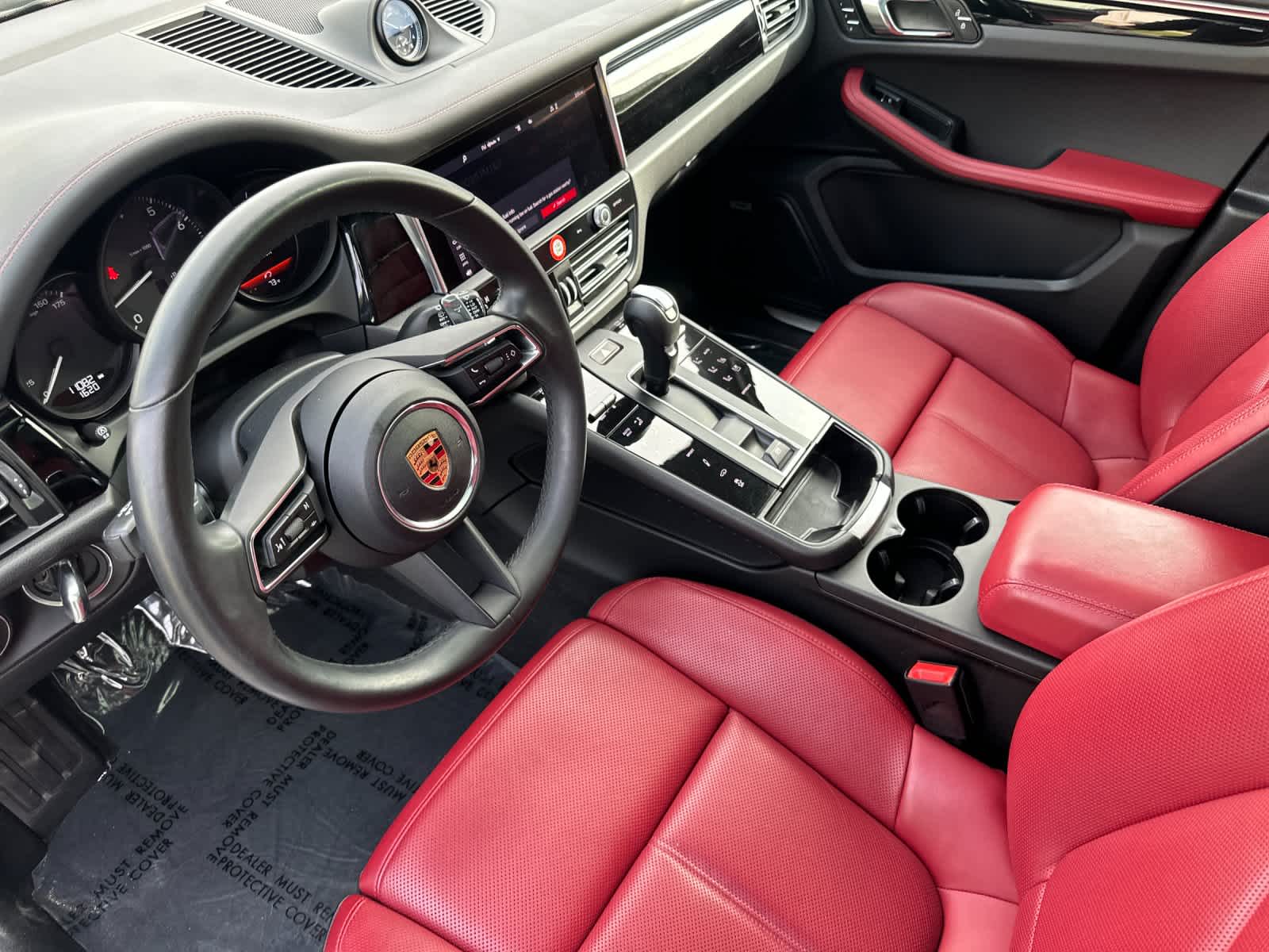 Thumbnail: 2025 Porsche Macan - 4