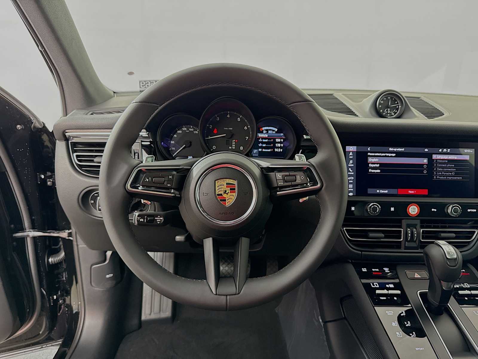 Thumbnail: 2026 Porsche Macan - 12